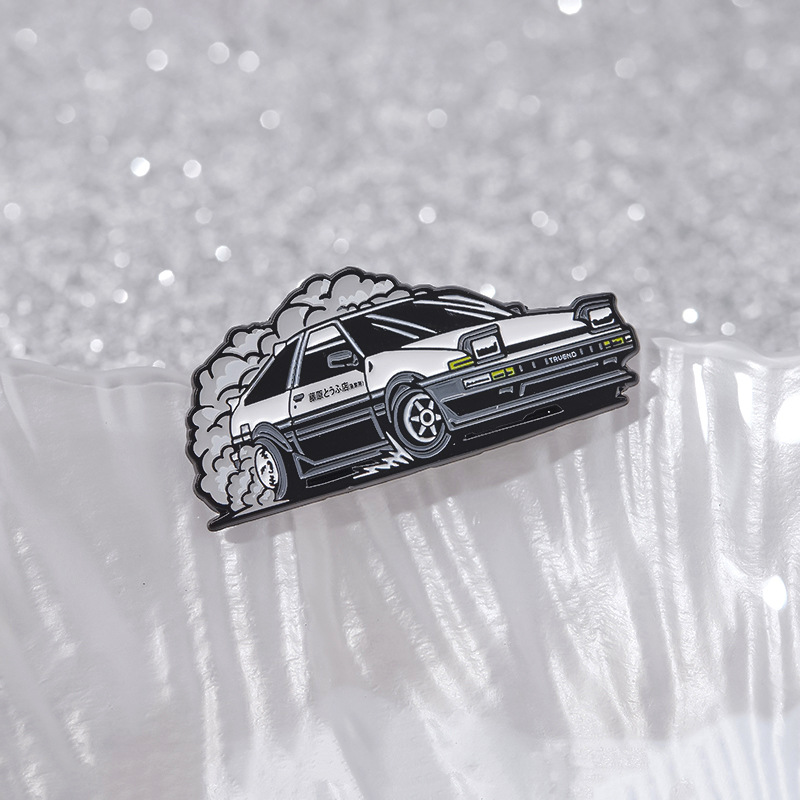 Pin de esmalte AE86 Initial D  - Car Accessories Jdm reseña y precio